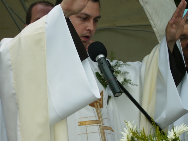 Fotogaléria Primičná sv. omša Vdp.Branislav Egid Golha - Rok 2006 I. (6) Primičná sv. omša Vdp.Branislav Egid Golha - Rok 2006 I.