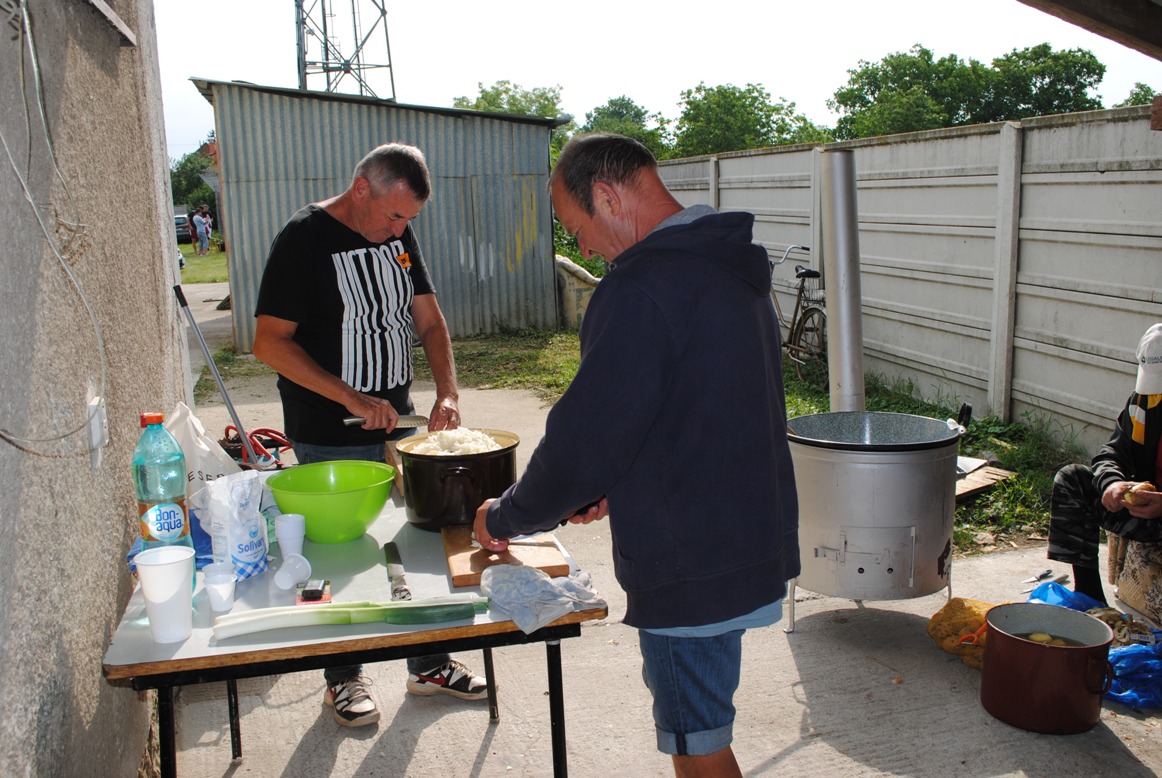 Fotogaléria Turnaj o pohár starostu obce na malé bránky (45) Turnaj o pohár starostu obce na malé bránky